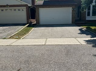 35 Wintermute Blvd, Toronto, ON M1W3M5