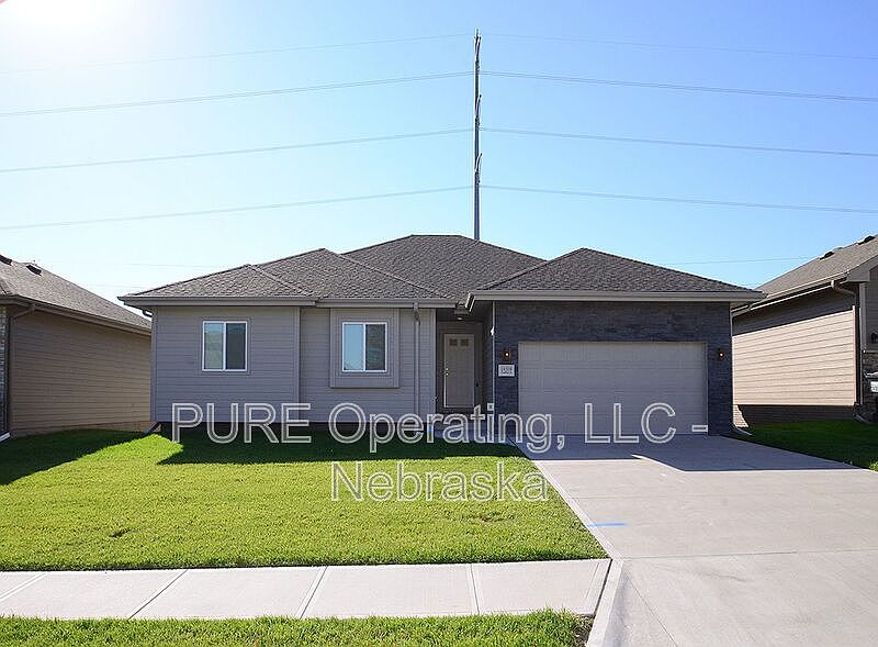 1st image of 16509 Heather St