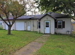 109 W Elroy St, Elroy, WI 53929