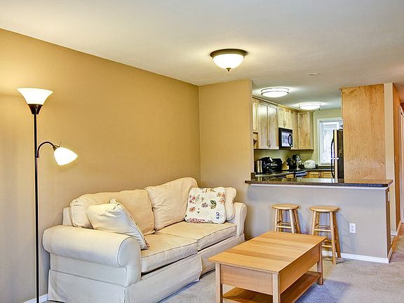 Living room to Kitchen