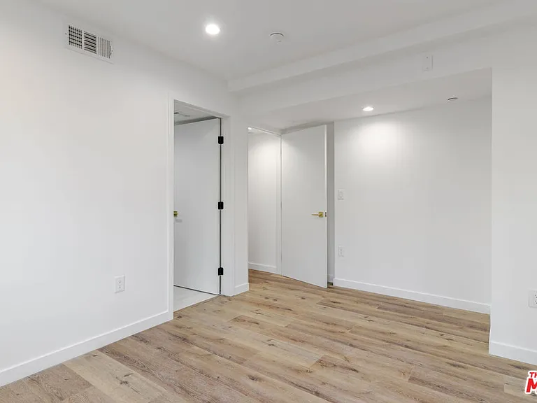 10821 Hartsook St — Photo 7