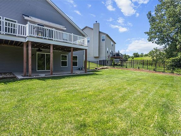 3rd image of 20 Derby Way Ct