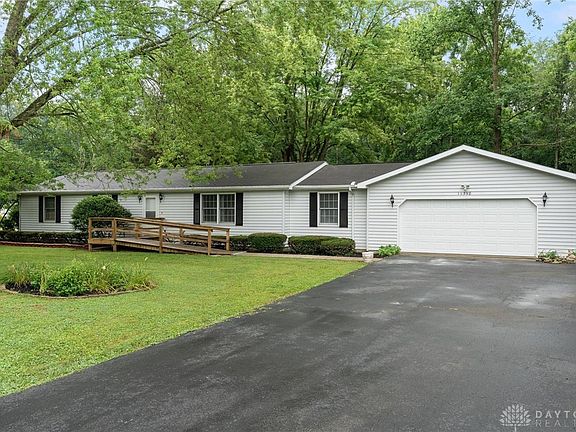 3rd image of 11598 Highland Hills Dr