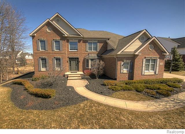 1st image of 26396 Glenwood Dr