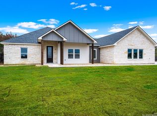 341 Park Rd, Bandera, TX 78003