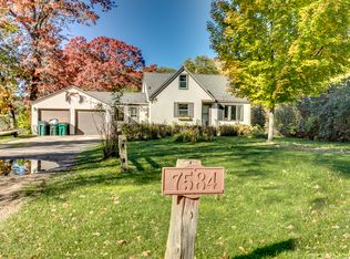 7584 Spring Lake Rd, Mounds View, MN 55112