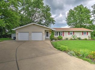 2020 Mars Ct, Decatur, IL 62526