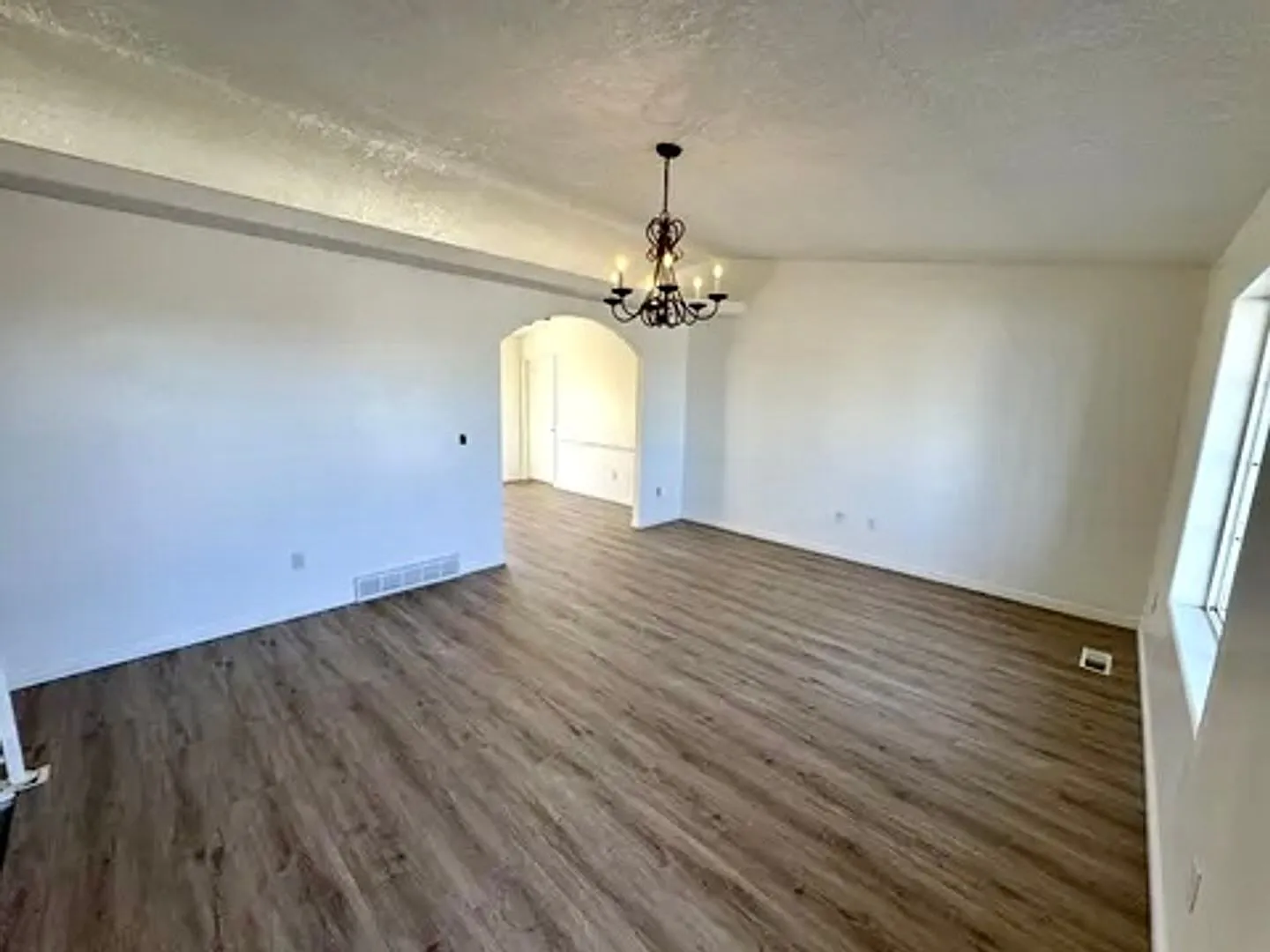 Pet Friendly Enoch House! — Photo 3