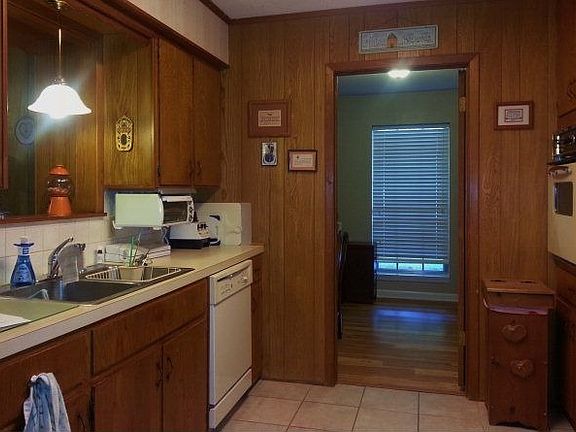 5th image of 119 Brookview Ln