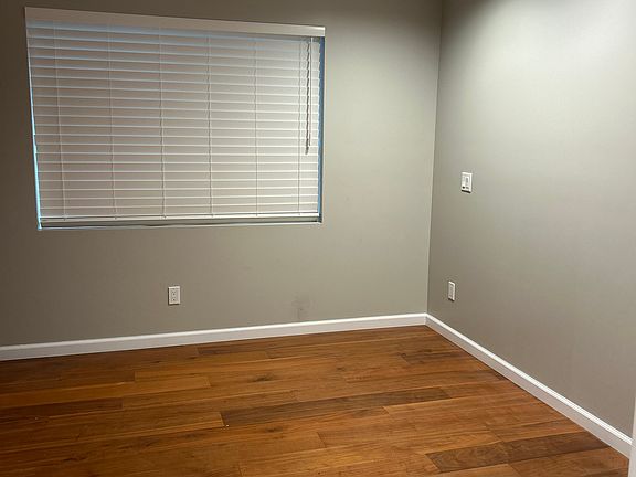 5th image of 6833 Weedin Pl NE #E