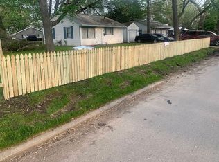 1408 Hedge Rd, Champaign, IL 61820