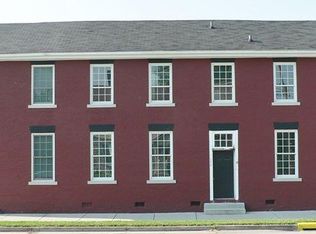 177 W Main St APT 1, Taylorsville, KY 40071