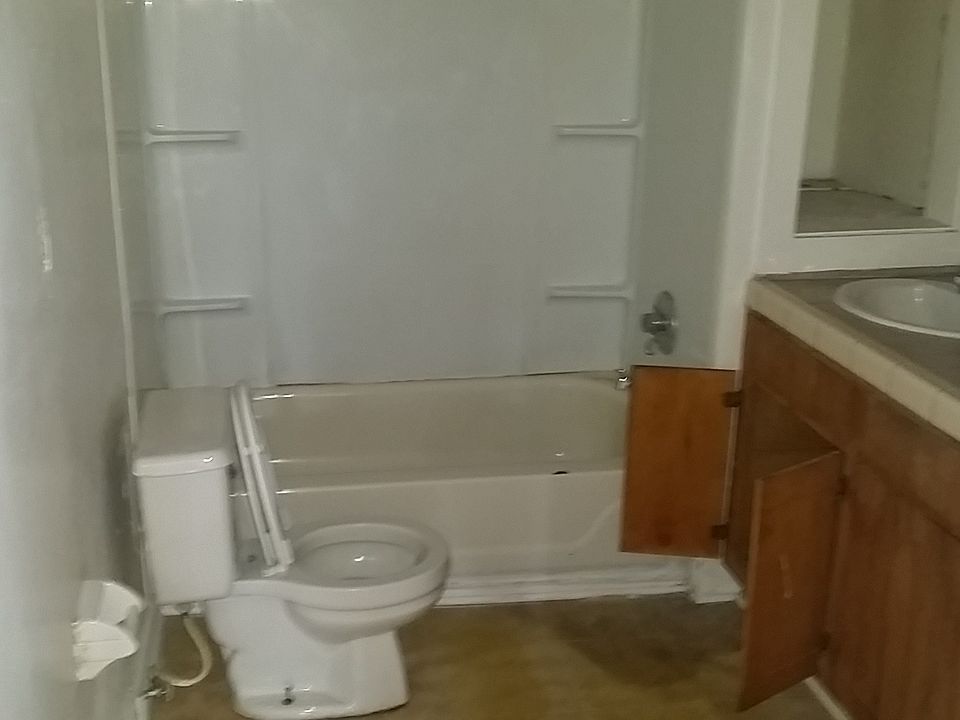 1st image of 425 S Harris Ave