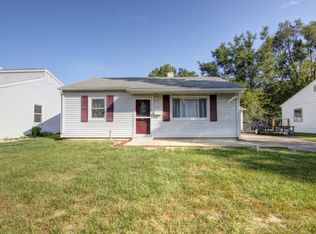 1037 Bel Aire Dr, Rantoul, IL 61866