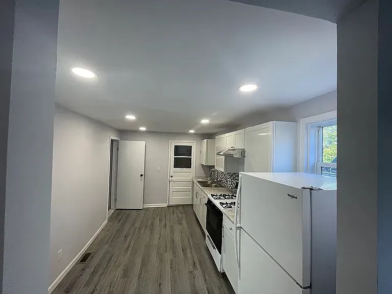 Building Photo - 86 York St #2