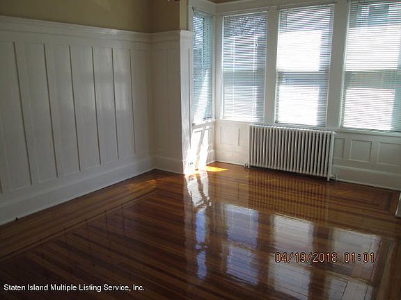 3rd image of 141 Wood Ave
