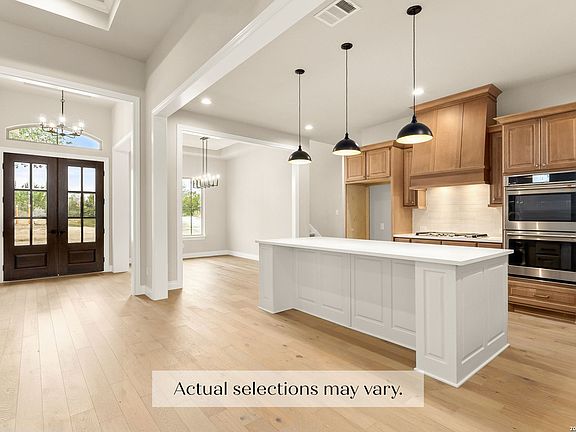 3rd image of 132 MAPLE TER