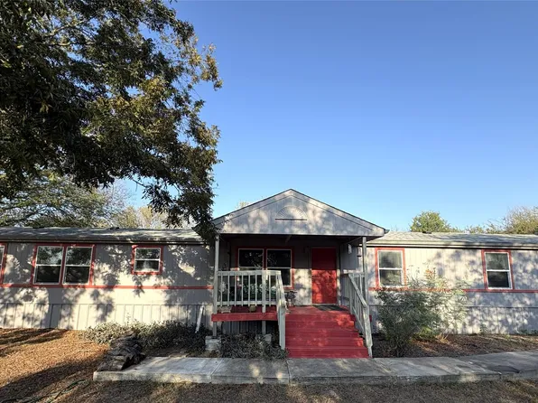 327 Laura Ln, Bastrop, TX 78602
