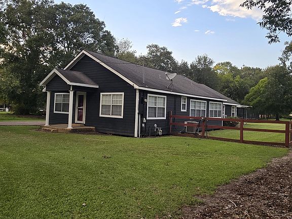 2nd image of 3183 60th St