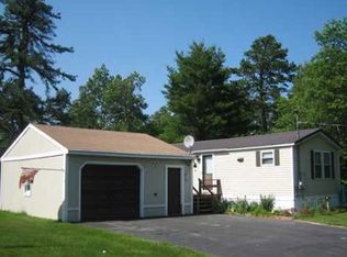 20 Oakwood Dr, Hollis Center, ME 04042