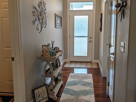 3rd image of 6718 Timberline Cir