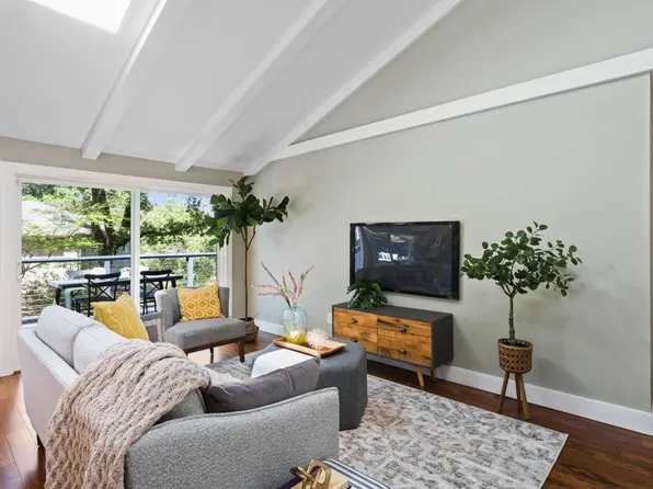 6465 Meadowridge Drive, Santa Rosa, CA 95409