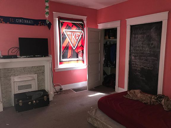 3rd image of 2371 Stratford Ave