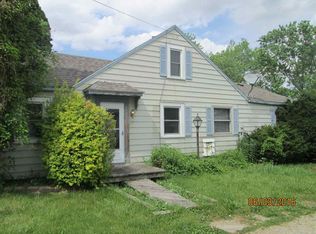 704 S Pittenger Rd, Selma, IN 47383