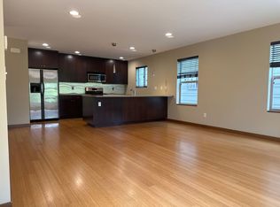 1741 NW 58th St #A, Seattle, WA 98107