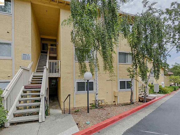 2nd image of 8747 Mountain Blvd #15