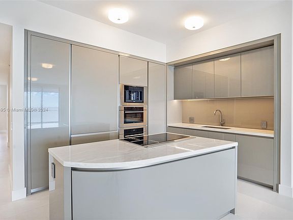 3rd image of 18975 Collins Ave #705