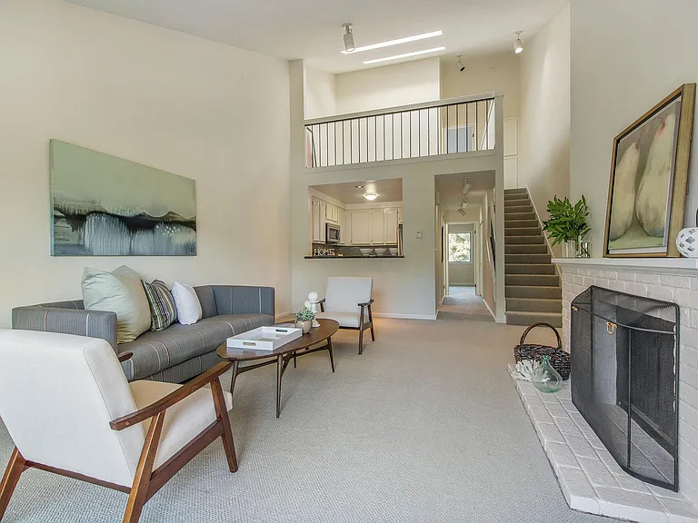 25 Cypress Pl — Photo 10