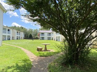 1820 20th Avenue Dr NE #108, Hickory, NC 28601
