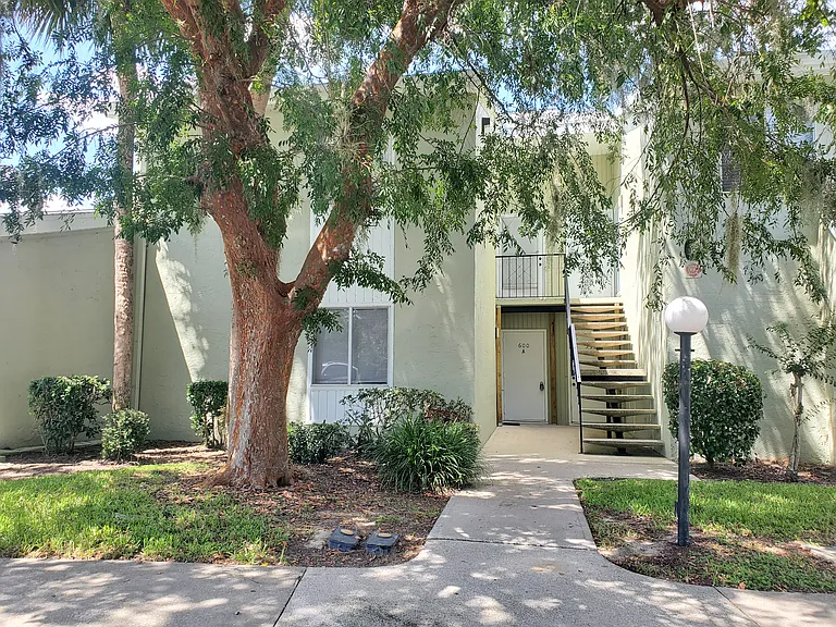 600 Bahia Cir #A — Photo 1
