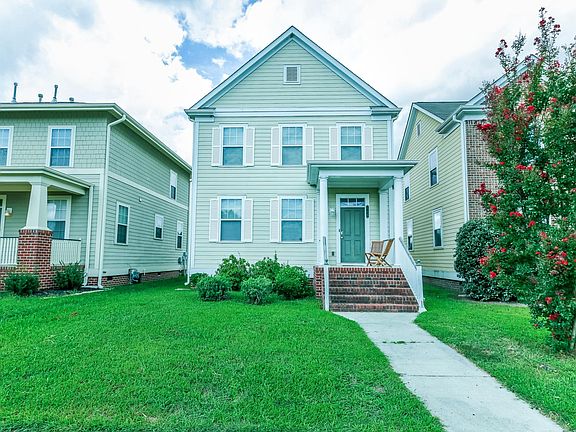 2nd image of 910 Godwin St