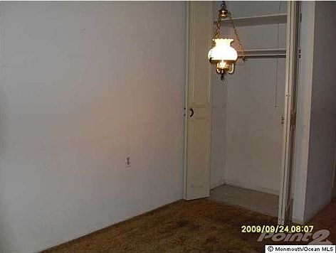 3rd image of 102D Edinburgh Ln