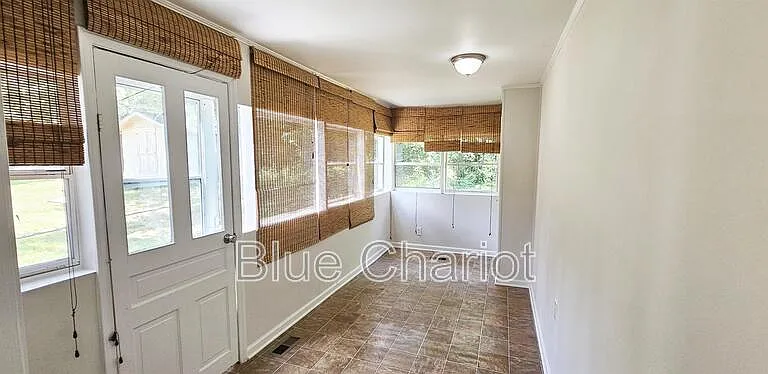 528 Short St — Photo 25