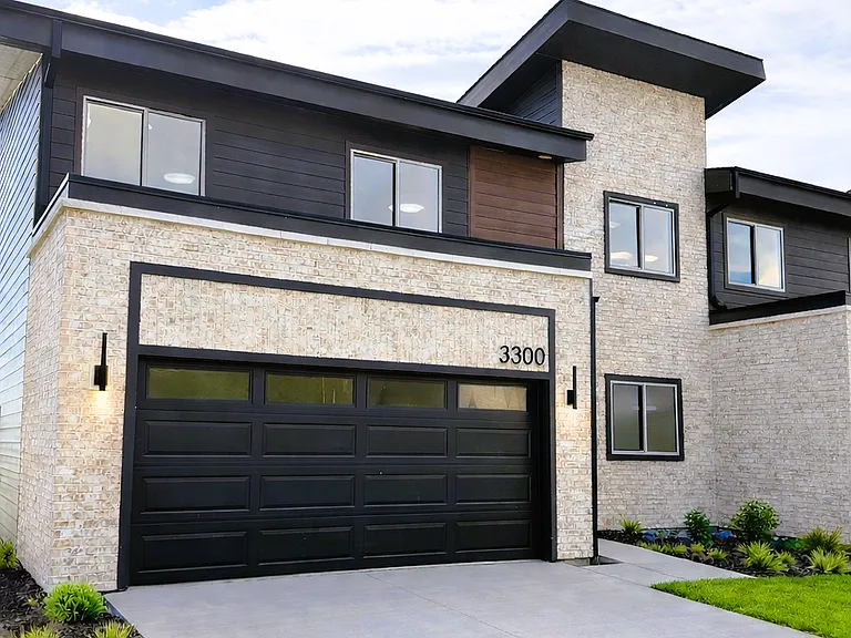 3300 University Blvd — Photo 3