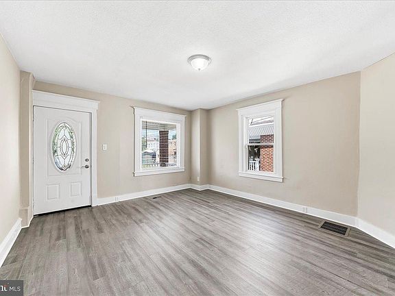 5th image of 712 Pusey Ave