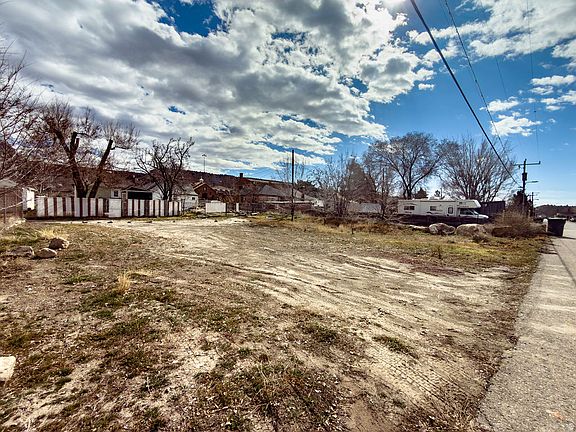 4th image of 10 S 100 W