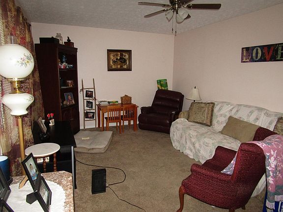 2nd image of 259 Cherry Ln