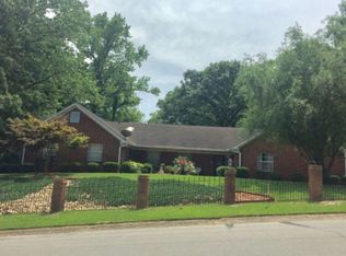 2101 Fairmont Dr, Benton, AR 72015