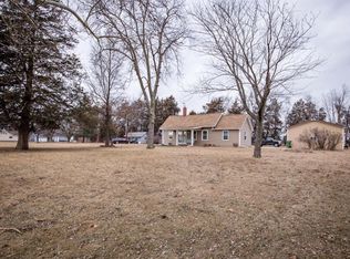 2343 Fruitland Rd, Muscatine, IA 52761