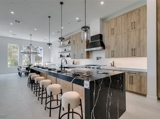 8721 Robinson Ridge Dr, Las Vegas, NV 89117