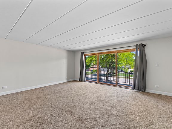 2nd image of 4101 W 93rd Pl APT 1B