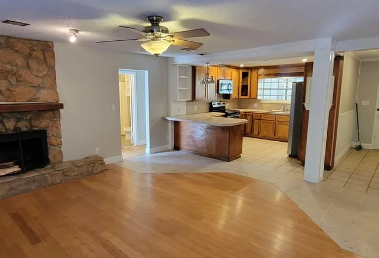 1716 Saint Mary St #1 — Photo 3