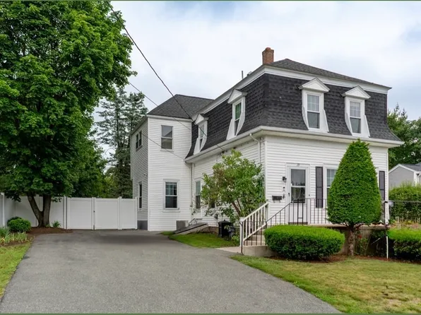 19 Center St, Weymouth, MA 02189