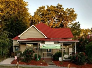 507 Washington Ave, Etowah, TN 37331