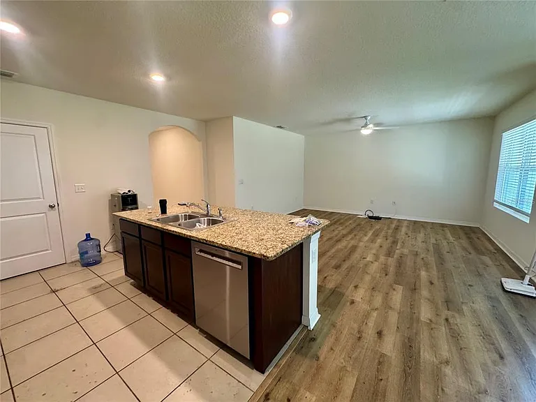 16461 Little Garden Dr — Photo 7