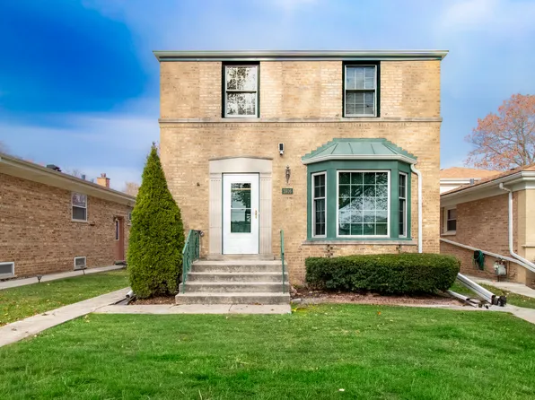 3916 Keeney St, Skokie, IL 60076